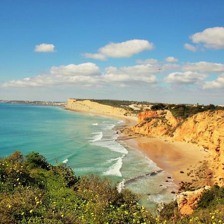 Apartment Vila Mos In Porto Mos Beach لاغوس المظهر الخارجي الصورة