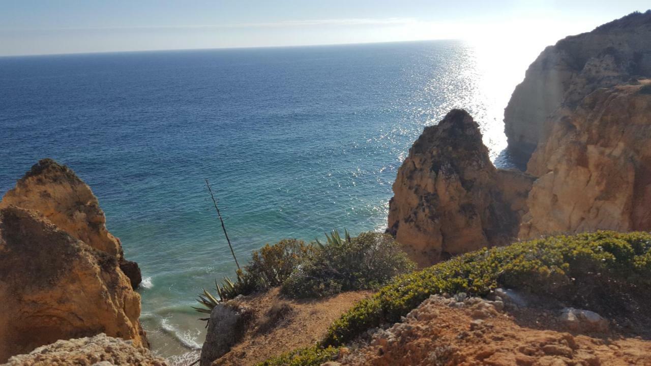 Apartment Vila Mos In Porto Mos Beach لاغوس المظهر الخارجي الصورة